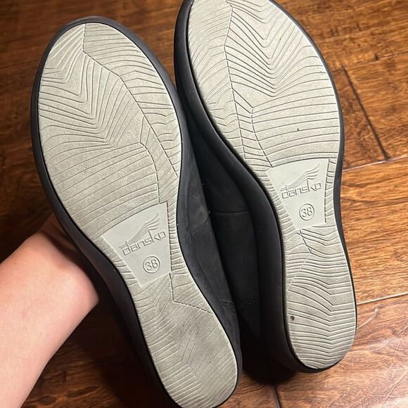 DANSKO Kristen Milled Nubuck Loafer, Black, size 8 - Picture 8 of 9